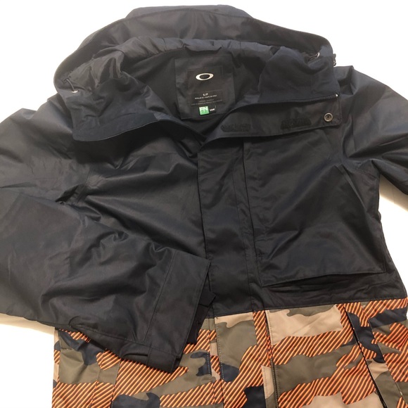 Oakley Highline 10K BZS Ski Snowboard Jacket Sz S